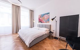 New Design Apt - Central Location Wenceslas Square