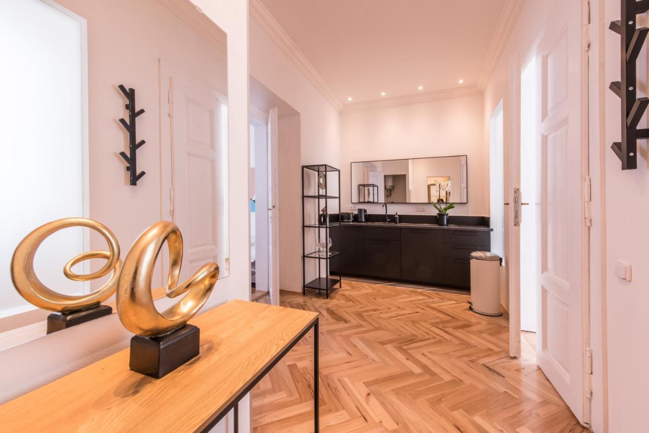 New Design Apt - Central Location Wenceslas Square Praga Esterno foto