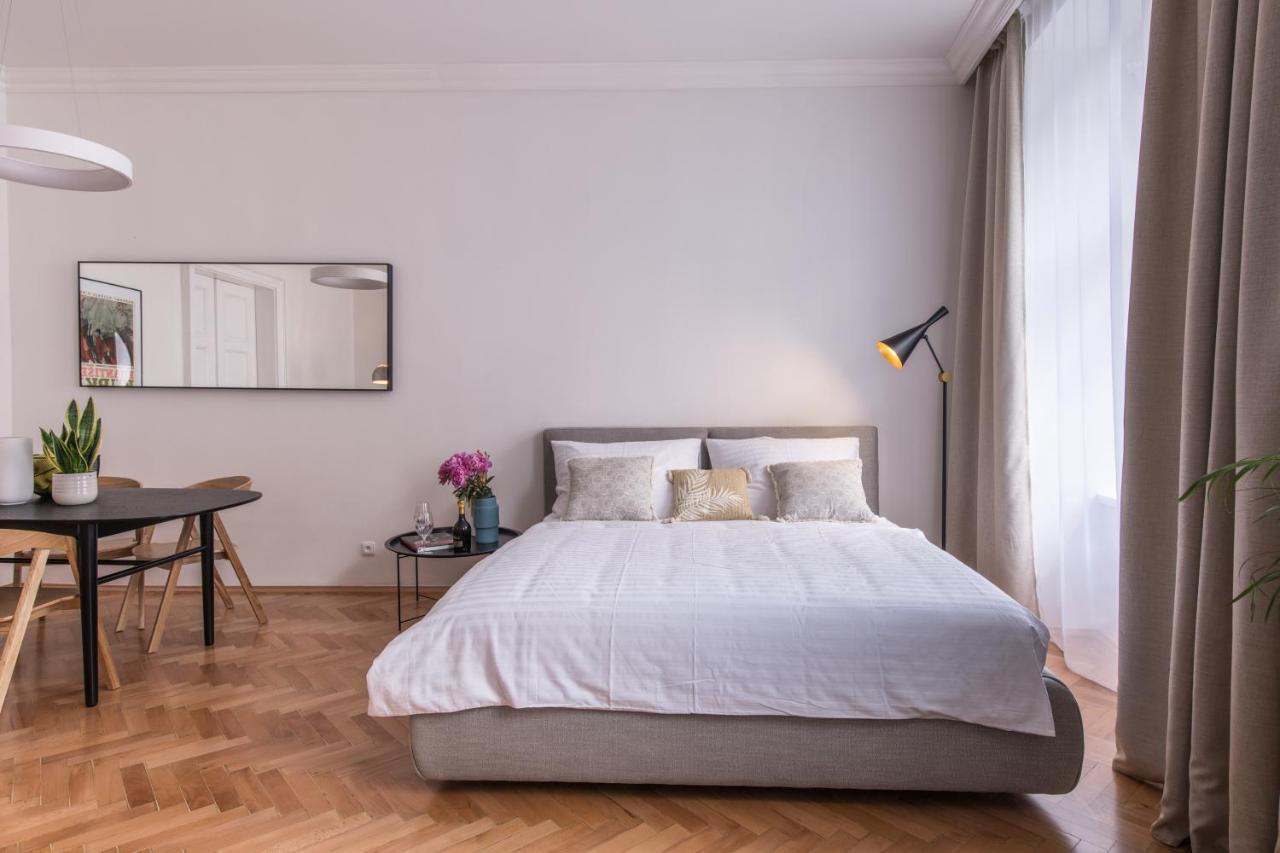 New Design Apt - Central Location Wenceslas Square Praga Esterno foto