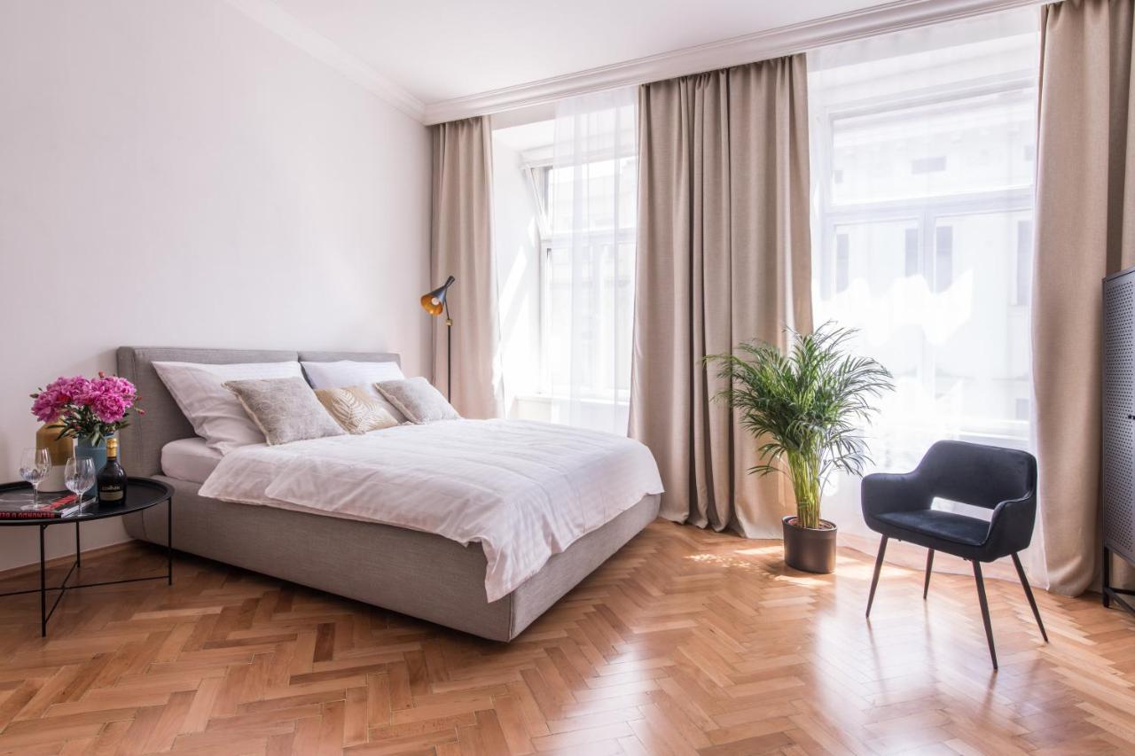 New Design Apt - Central Location Wenceslas Square Praga Esterno foto