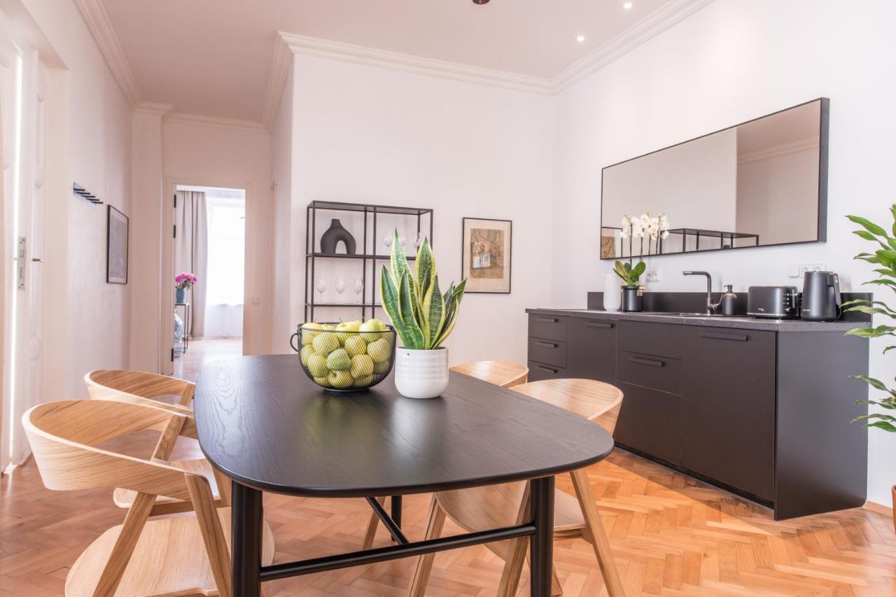 New Design Apt - Central Location Wenceslas Square Praga Esterno foto